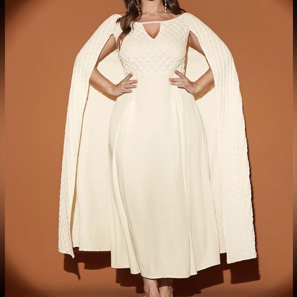 BloomChic Cut Out Cloak Maxi Dress 18/20 - Picture 1 of 8